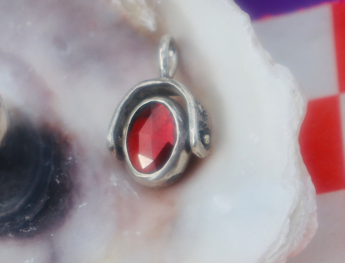 Mini garnet spinner pendant