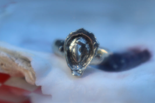 Royal oyster ring PRE ORDER